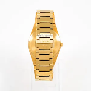 09410_watchlounge_lo.jpg