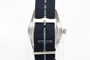 09443_watchlounge_lo.jpg
