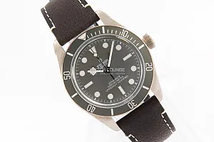 09479_watchlounge_lo.jpg
