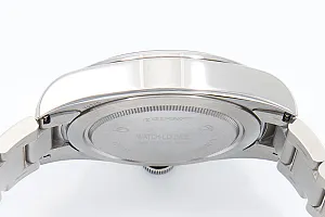 09550_watchlounge_lo.jpg