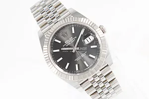 09556_watchlounge_lo.jpg