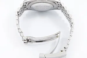 09562_watchlounge_lo.jpg