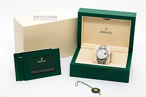 09564_watchlounge_lo.jpg