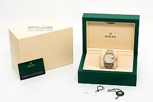 09587_watchlounge_lo.jpg