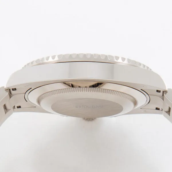 095_watchlounge_lo_1.jpg