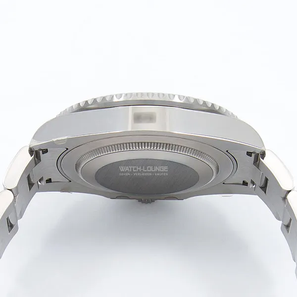 09801_watchlounge_lo.jpg