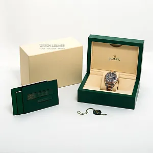 09848_watchlounge_lo.jpg