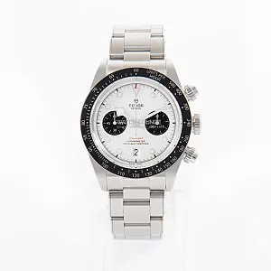 09926_watchlounge_lo.jpg