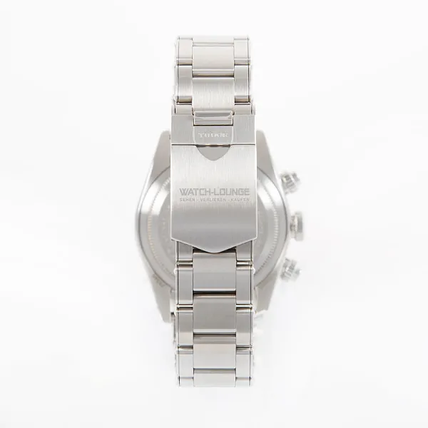 09932_watchlounge_lo.jpg