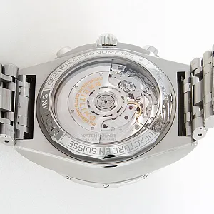 09_watchlounge_lo.jpg