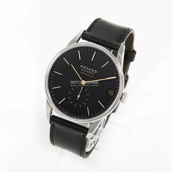 10448_watchlounge_lo.jpg