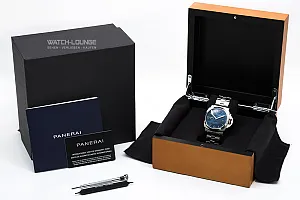10533_watchlounge_lo.jpg