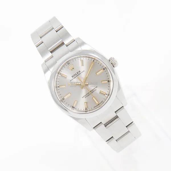 10615_watchlounge_lo.jpg