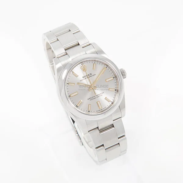 10617_watchlounge_lo.jpg