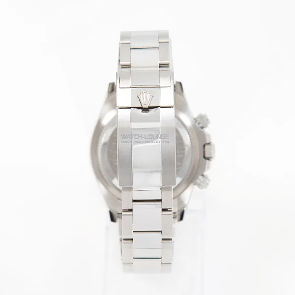 10655_watchlounge_lo.jpg