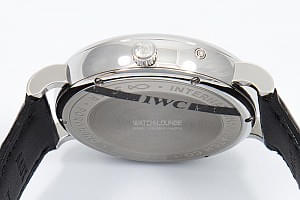 11112_watchlounge_lo.jpg