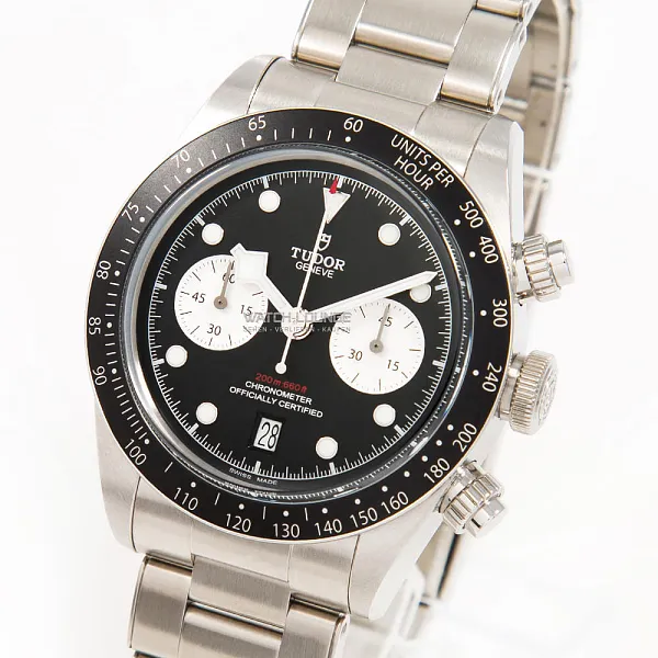 11459_watchlounge_lo_1.jpg