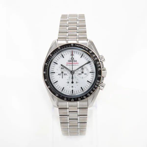 11517_watchlounge_lo_1.jpg