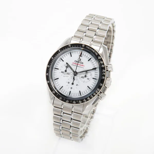 11519_watchlounge_lo_1.jpg