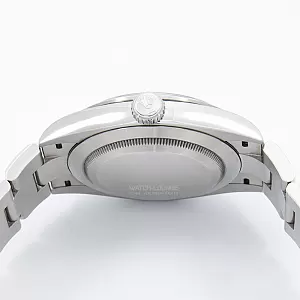11720_watchlounge_lo.jpg
