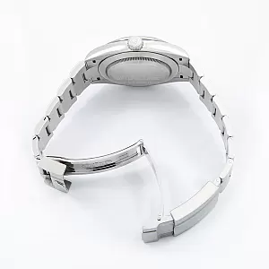 11722_watchlounge_lo.jpg