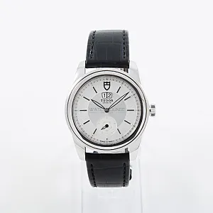 11_041_watchlounge_lo.jpg