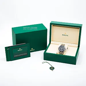 12005_watchlounge_lo.jpg