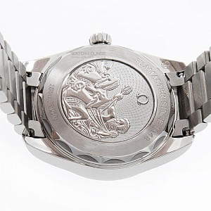 12074_watchlounge_lo.jpg