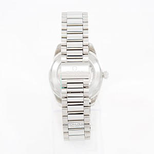 12100_watchlounge_lo.jpg