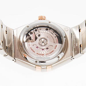 12153_watchlounge_lo.jpg