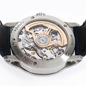 12247_watchlounge_lo.jpg