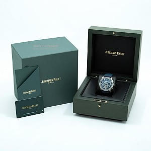 12250_watchlounge_lo.jpg