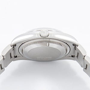 12316_watchlounge_lo.jpg