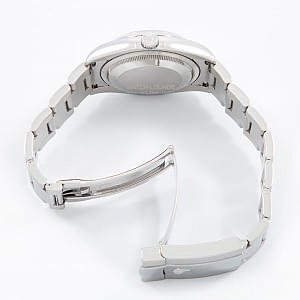 12318_watchlounge_lo.jpg