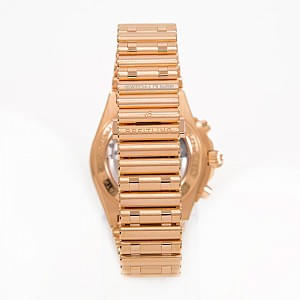 12377_watchlounge_lo.jpg
