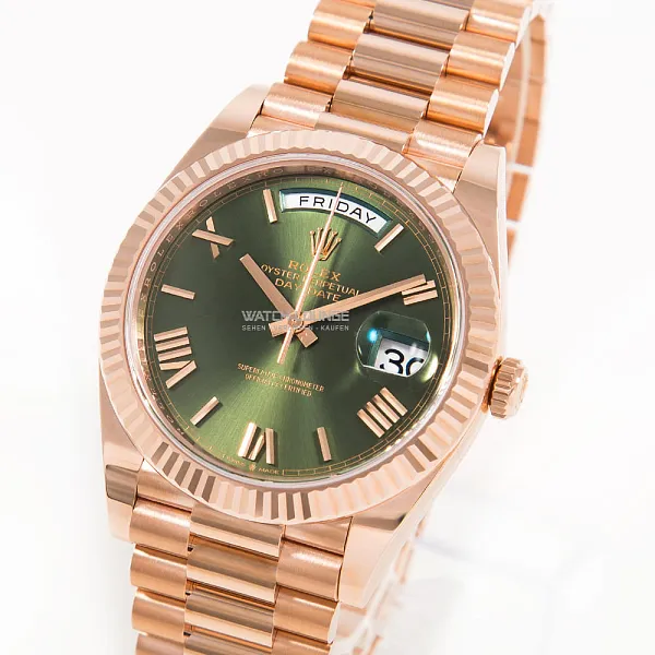 12476_watchlounge_lo_1.jpg