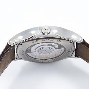 12686_watchlounge_lo.jpg