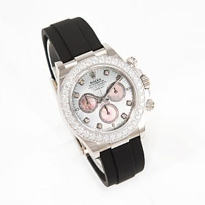 12772_watchlounge_lo.jpg