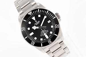 12842_watchlounge_lo.jpg