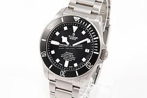 12845_watchlounge_lo.jpg