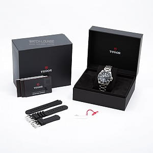 12850_watchlounge_lo.jpg