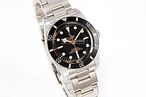 12855_watchlounge_lo.jpg