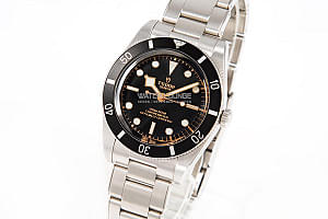 12856_watchlounge_lo.jpg