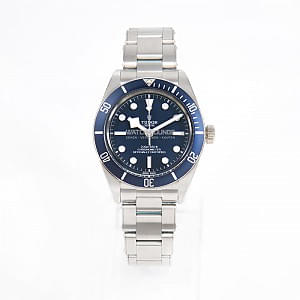 12865_watchlounge_lo.jpg