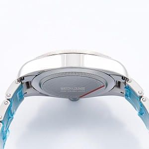 12869_watchlounge_lo.jpg