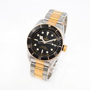 12878_watchlounge_lo.jpg