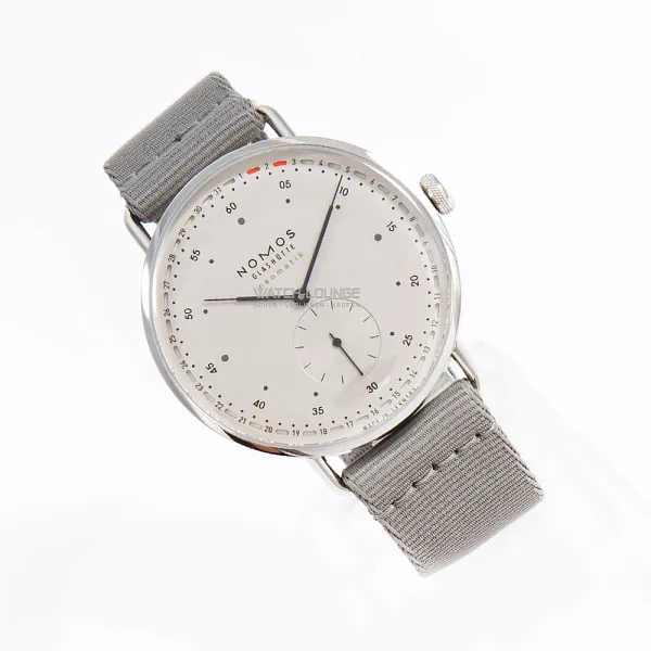 12886_watchlounge_lo_1.jpg