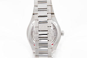 12938_watchlounge_lo.jpg