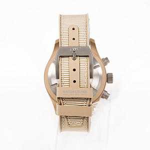 12949_watchlounge_lo.jpg
