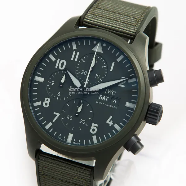 12981_watchlounge_lo_1.jpg